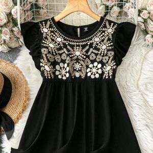 SHEIN Black and White Babydoll Blouse with Flutter Cap Sleeves